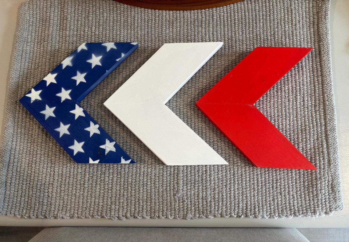 Patriotic Wooden Wall Arrows – Set of 3 — product photo 1